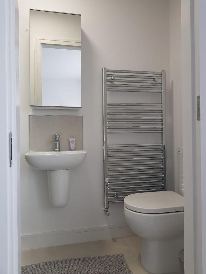Barnoaks House - Private Room Ensuite Bathroom Homestay Dublino Esterno foto