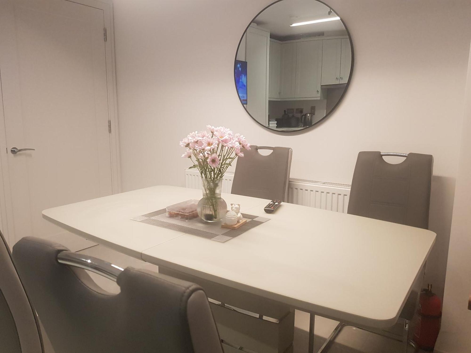 Barnoaks House - Private Room Ensuite Bathroom Homestay Dublino Esterno foto